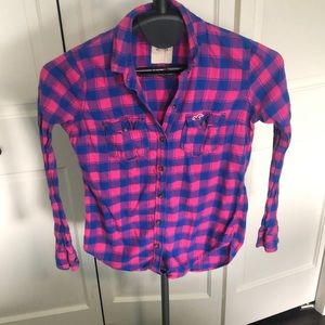 ‼️ DONATING SOON ‼️ Hollister plaid button up size small